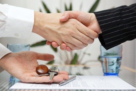 Власти сообщили, как будут защищать покупателей квартир в новостройках от недобросовестных застройщиков Власти сообщили, как будут защищать покупателей квартир в новостройках от недобросовестных застройщиков